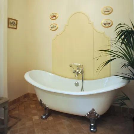 L'orangerie Du Grand Jardin Condé-sur-Seulles